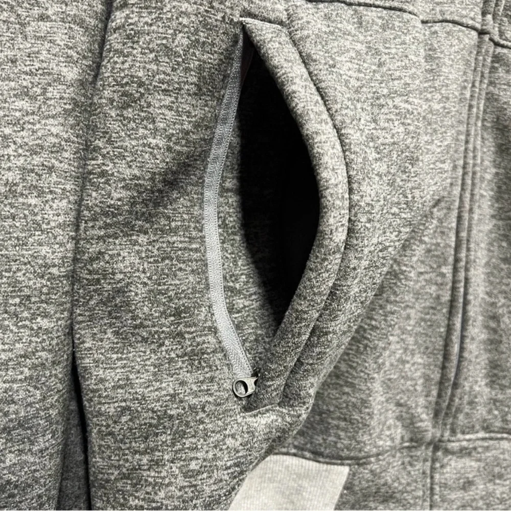 The North Face Men's Gray Fleece Full Zip Jacket with Shoulder Patch Logo Size L